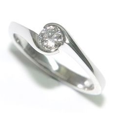 Solitaire Diamond Engagement Rings - Curved Band Solitaire Diamond Engagement Rings - Curved Band