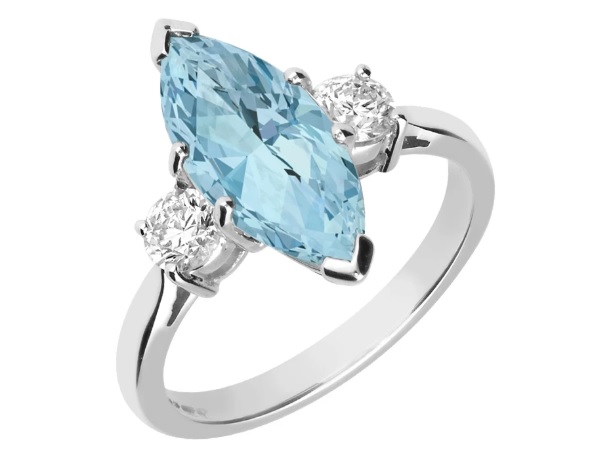 Marquise Three Stone
Marquise Three Stone