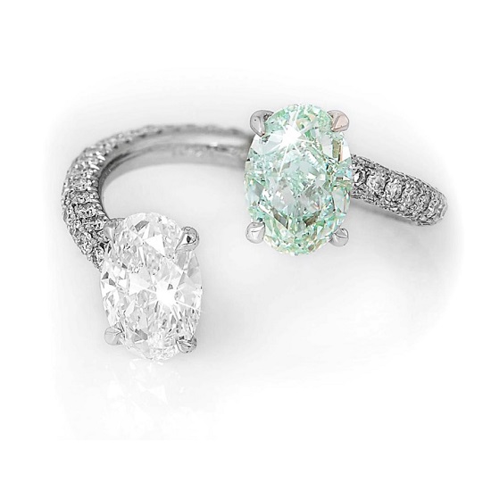 Toi-et-Moi-Engagement-Rings-White-and-Green