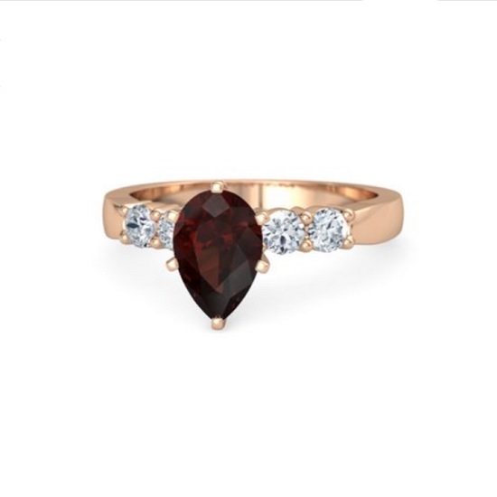 Alluring-Autumn-Inspired-Engagement-Rings-Garnet-Pear