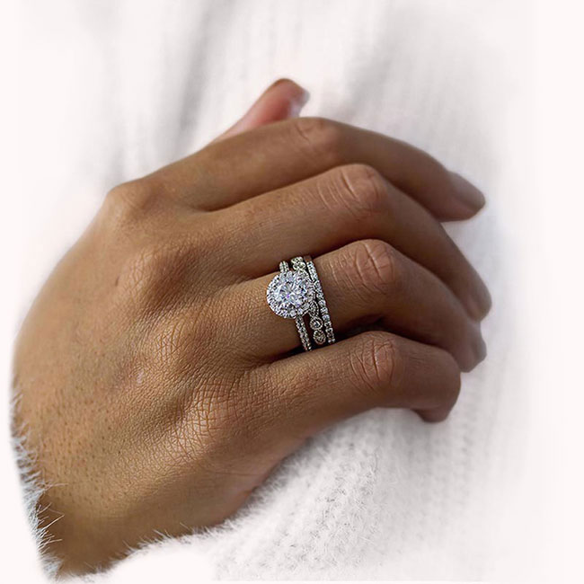 Moissanite Engagement Rings