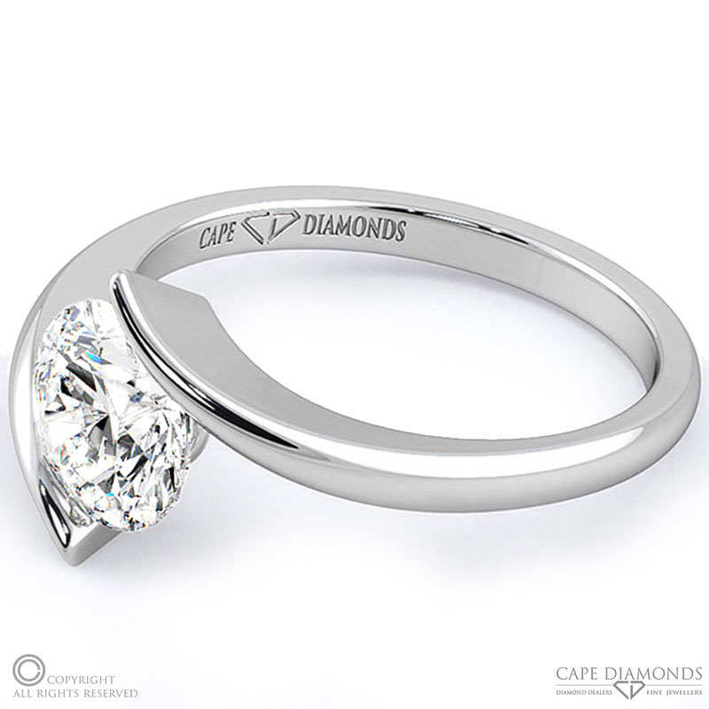twist solitaire tension natural diamond engagement ring white gold with 9k white gold metal and round shape diamond