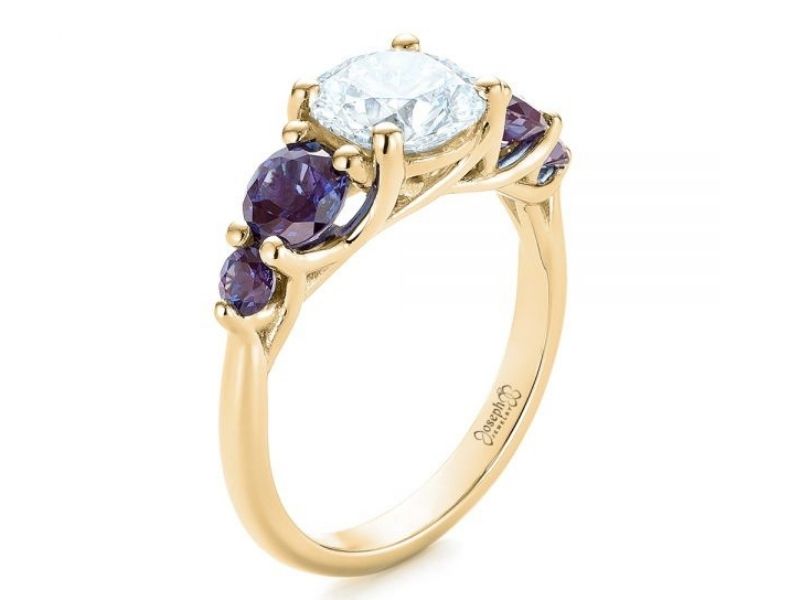 Alexandrite-Engagement-Rings-Gold-Five-Stone